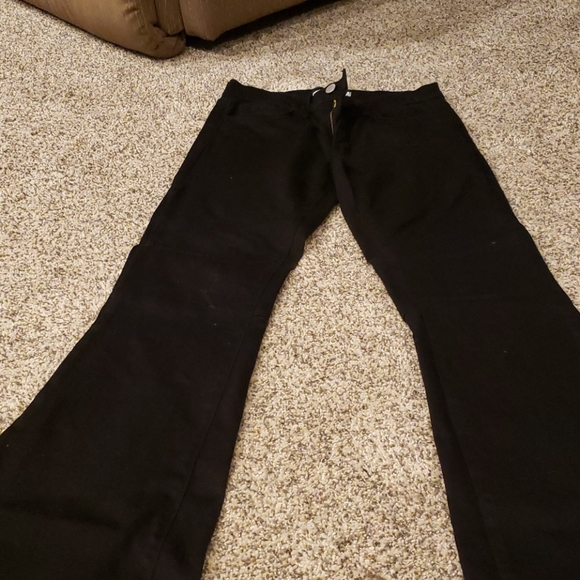 Jeans - Picture 2 of 3